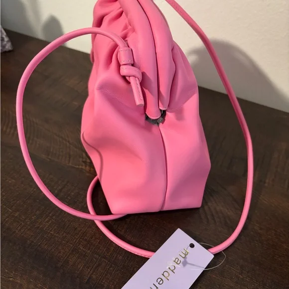 NWT Madden Girl One of a Kind Vibrant Pink Nikki Crossbody Clutch - Picture 3 of 5